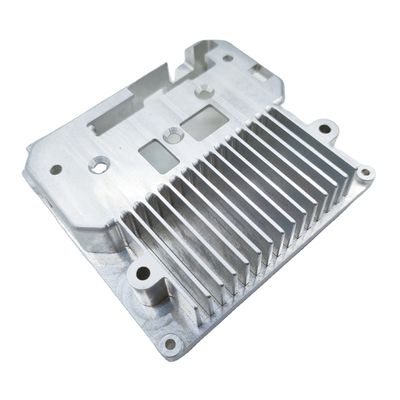 Aluminiowe obrobione CNC elementy zlewek cieplnych do urządzeń elektronicznych