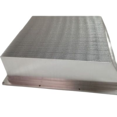 Usługa obróbki CNC materiału aluminiowego z zlewu cieplnego