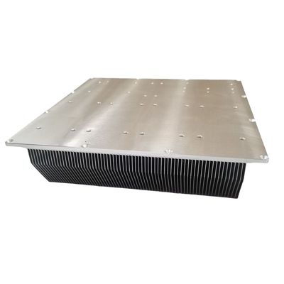 Usługa obróbki CNC materiału aluminiowego z zlewu cieplnego