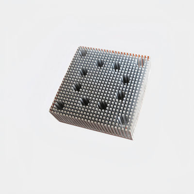 Niestandardowy, lekki, aluminiowy zlew cieplny do kucia na zimno