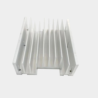 Zastosowane części obróbki CNC Obrobione CNC Aluminiowe płetwy chłodzące 5 mm Wysokość płetwy 2 mm